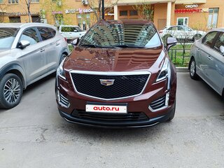 2022 Cadillac XT5 I Рестайлинг, коричневый, 5100000 рублей, вид 2