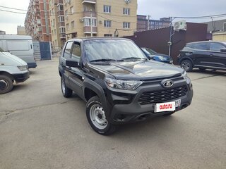 2023 Lada (ВАЗ) Niva Travel I, чёрный, 855000 рублей, вид 2