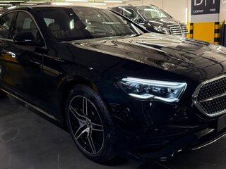 2026 Mercedes-Benz E-Класс 300 VI (W214, S214), чёрный, 9460000 рублей, вид 3