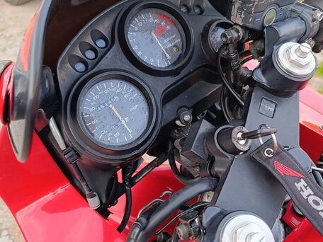 1991 Honda CBR 600F, красный, 299000 рублей, вид 5