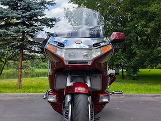 1999 Honda GL 1500 Gold Wing, красный, 550000 рублей, вид 1