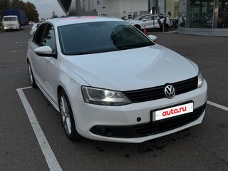 2013 Volkswagen Jetta VI, белый, 800000 рублей, вид 3