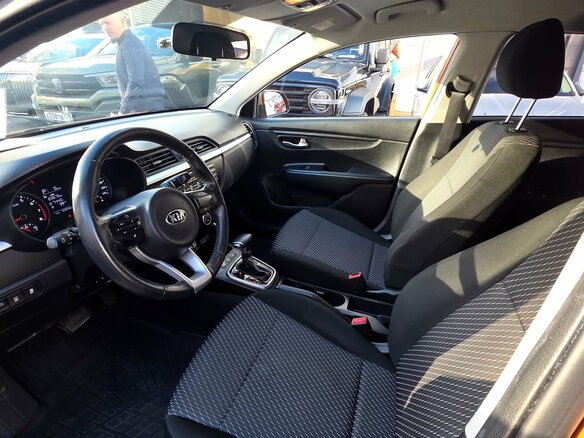 2019 Kia Rio X-Line IV, оранжевый - вид 3