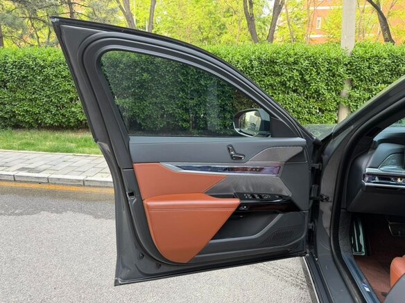 2023 BMW i7 eDrive50 I (G70), серый, 10293700 рублей - вид 6