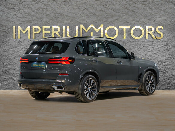 2026 BMW X5 40i IV (G05/G18) Рестайлинг, серый, 14190000 рублей - вид 5