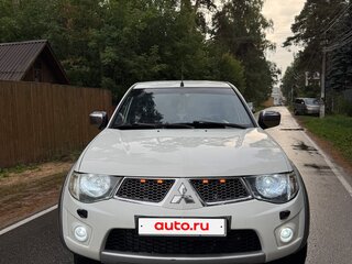 2012 Mitsubishi L200 IV, белый, 1700000 рублей, вид 2