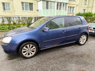 2005 Volkswagen Golf V, синий, 380000 рублей, вид 4