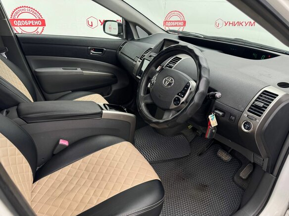 2010 Toyota Prius JDM II Рестайлинг (XW20), белый, 679000 рублей - вид 31