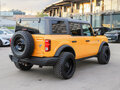 2021 Ford Bronco VI, жёлтый, 6847128 рублей - вид 4