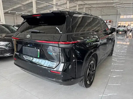 2025 Toyota bZ3X 58.3 kWh, чёрный, 2620000 рублей, вид 4