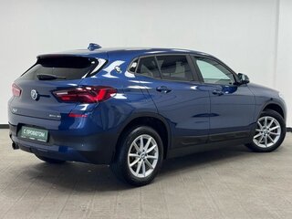 2020 BMW X2 sDrive18i I (F39), синий, 2325000 рублей, вид 2