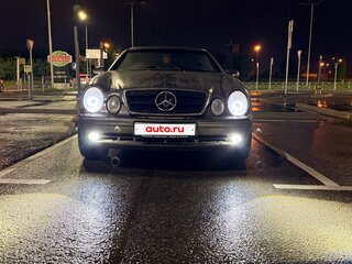 2000 Mercedes-Benz CLK-Класс 320 I (W208) Рестайлинг, серый, 400000 рублей, вид 2