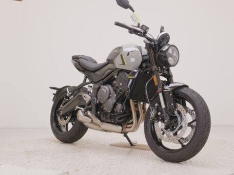 2026 Triumph Trident 660, чёрный, 799000 рублей, вид 2