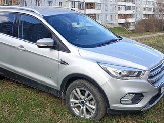 2017 Ford Kuga II Рестайлинг, серебристый, 1450000 рублей, вид 4