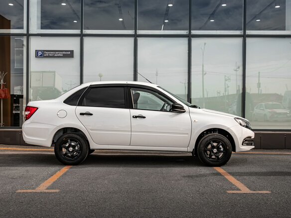 2026 Lada (ВАЗ) Granta I Рестайлинг, белый - вид 7