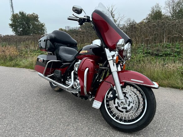 2010 Harley-Davidson Electra Glide, красный, 930000 рублей - вид 15