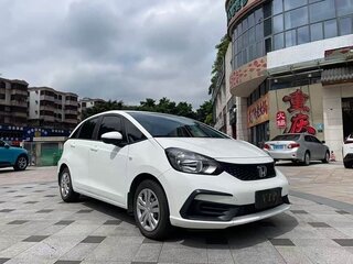 2022 Honda Fit Crosstar IV, белый, 1000777 рублей, вид 3