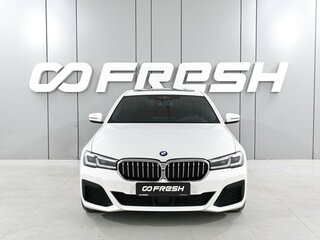 2021 BMW 5 серии 530i xDrive VII (G30/G31/G38) Рестайлинг, белый, 5229000 рублей, вид 3