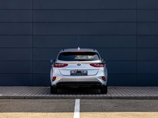 2018 Kia Ceed III, серый, 1795000 рублей, вид 5