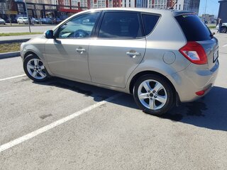 2010 Kia Ceed I Рестайлинг, золотистый, 690000 рублей, вид 3