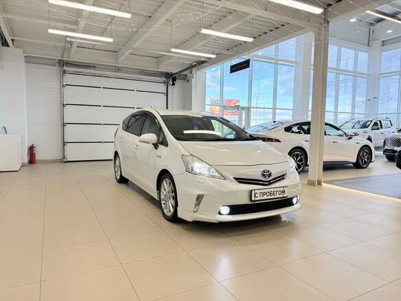 2012 Toyota Prius Alpha I (ZVW40/41), белый, 1349000 рублей - вид 8