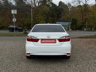 2014 Toyota Camry VII (XV50), белый, 1950000 рублей, вид 5