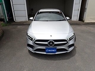 2021 Mercedes-Benz A-Класс 180 IV (W177), серебристый, 2000000 рублей, вид 3