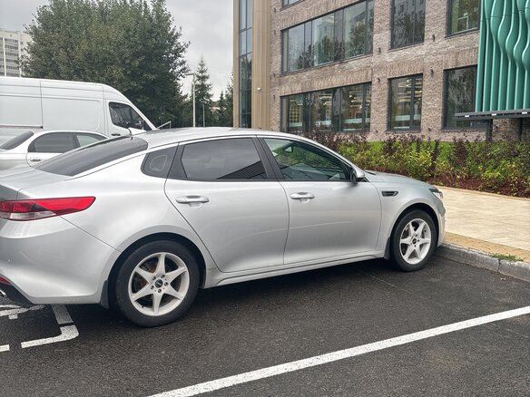 2018 Kia Optima IV, серебристый, 1700000 рублей - вид 1