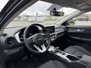 2026 Kia K3 II (China Market) Рестайлинг, чёрный, 2100000 рублей, вид 5