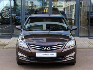 2015 Hyundai Solaris I Рестайлинг, коричневый, 972000 рублей, вид 2