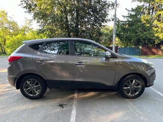 2014 Hyundai ix35 I Рестайлинг, коричневый, 1450000 рублей, вид 4