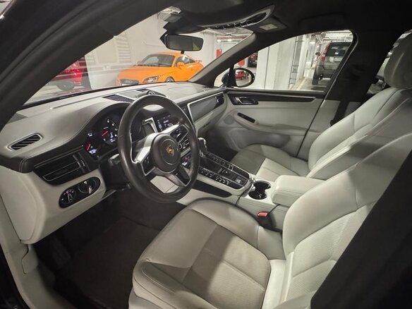 2020 Porsche Macan I Рестайлинг, синий, 5300000 рублей - вид 9