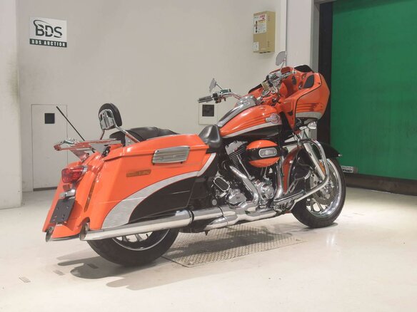 2009 Harley-Davidson CVO Road Glide, оранжевый, 1077000 рублей - вид 4