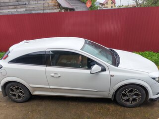 2010 Opel Astra GTC H Рестайлинг, белый, 450000 рублей, вид 5