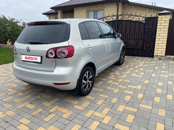 2013 Volkswagen Golf Plus II, серебристый, 835000 рублей - вид 5