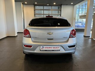 2012 Chevrolet Cruze I, серебристый, 675000 рублей, вид 4