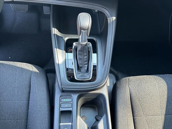 2023 Honda Vezel II, белый, 1830000 рублей - вид 12