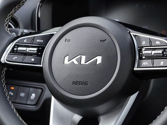 2026 Kia K3 II (China Market) Рестайлинг, белый - вид 20