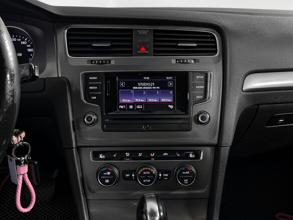 2014 Volkswagen Golf VII, чёрный, 835000 рублей - вид 17