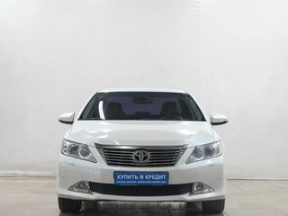 2012 Toyota Camry VII (XV50), белый, 1669000 рублей, вид 2