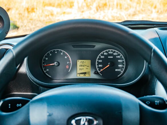 2017 Lada (ВАЗ) Granta I, белый, 519000 рублей - вид 13