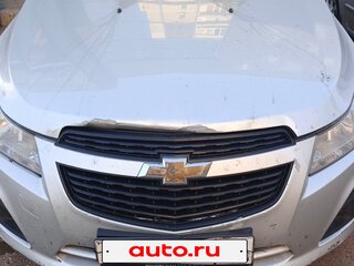 2013 Chevrolet Cruze I Рестайлинг, серебристый, 715000 рублей, вид 3