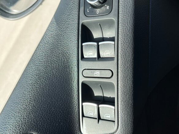2012 Volkswagen Tiguan I Рестайлинг, белый - вид 20