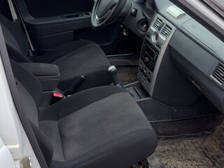 2012 Lada (ВАЗ) Priora I, белый, 325000 рублей, вид 4