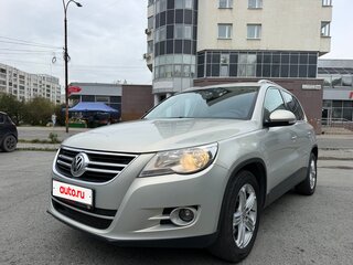 2010 Volkswagen Tiguan I, серебристый, 1050000 рублей, вид 2