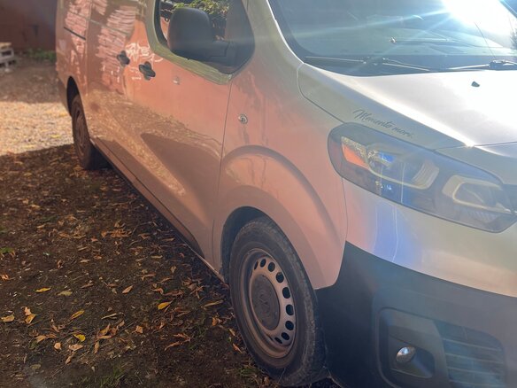 2021 Opel Vivaro, серебристый, 2350000 рублей - вид 2