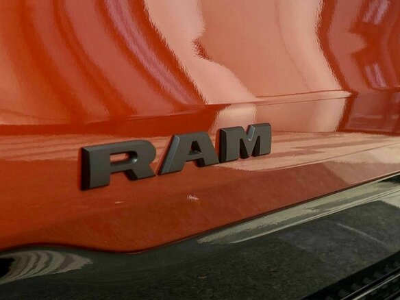 2023 Ram 1500 Crew Cab TRX V, оранжевый, 16490000 рублей - вид 8