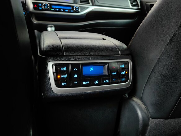 2014 Toyota Highlander III (XU50), чёрный, 2686000 рублей - вид 26
