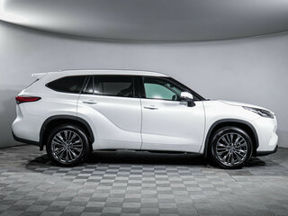 2026 Toyota Highlander IV (XU70), белый, 5400000 рублей, вид 4