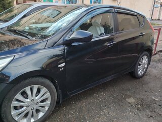 2015 Hyundai Solaris I Рестайлинг, чёрный, 1000000 рублей, вид 4